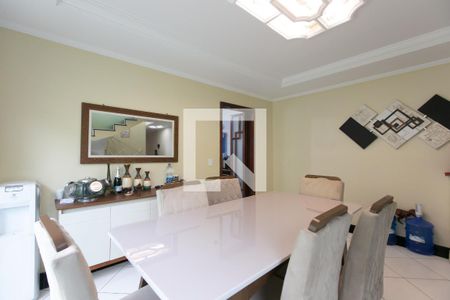 Sala de Jantar de casa à venda com 3 quartos, 197m² em Vila Carmosina, São Paulo