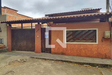 Fachada de casa à venda com 3 quartos, 92m² em Engenho do Mato, Niterói