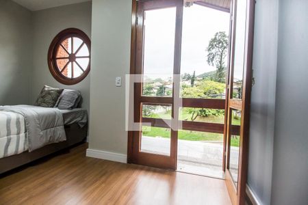 Suíte master de casa de condomínio à venda com 4 quartos, 360m² em Alphaville, Santana de Parnaíba