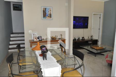 Sala de casa à venda com 4 quartos, 327m² em Cachambi, Rio de Janeiro