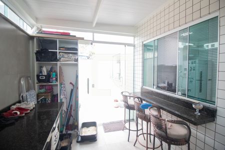 Área de Serviço de apartamento à venda com 3 quartos, 136m² em Cabral, Contagem