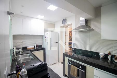 Cozinha de apartamento à venda com 3 quartos, 136m² em Cabral, Contagem