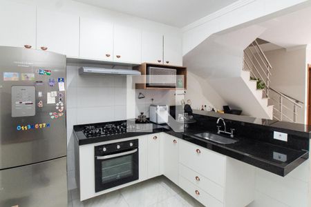 Cozinha e Área de Serviço de casa de condomínio à venda com 2 quartos, 110m² em Parque Casa de Pedra, São Paulo