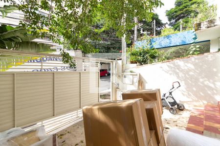 Quintal de casa à venda com 3 quartos, 200m² em Pinheiros, São Paulo
