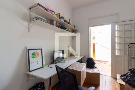 Quarto 3 de casa à venda com 3 quartos, 200m² em Pinheiros, São Paulo