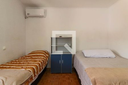 Quarto 3 de casa à venda com 5 quartos, 270m² em Jaguaré, São Paulo