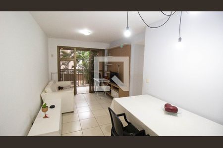 Sala de apartamento à venda com 3 quartos, 98m² em Gragoatá, Niterói