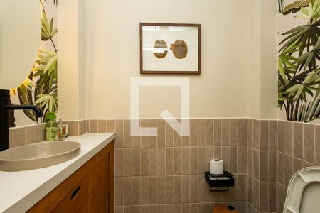 Lavabo de casa à venda com 3 quartos, 200m² em Liberdade, São Paulo