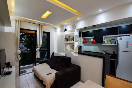 Sala de apartamento para alugar com 2 quartos, 56m² em Del Castilho, Rio de Janeiro