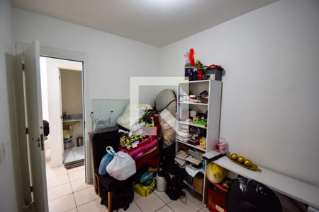 Quarto 1 de apartamento para alugar com 2 quartos, 56m² em Del Castilho, Rio de Janeiro