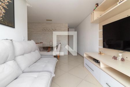 Sala de apartamento à venda com 3 quartos, 68m² em Vila Araguaia, São Paulo