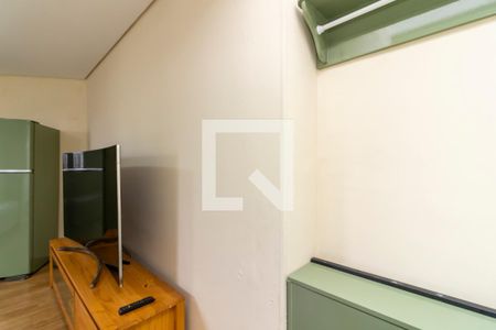 Sala e Quarto - Closet de casa para alugar com 1 quarto, 65m² em Jardim São Paulo, São Paulo