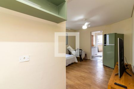 Sala e Quarto - Closet de casa para alugar com 1 quarto, 65m² em Jardim São Paulo, São Paulo