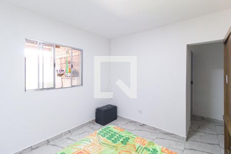 Sala/Quarto de kitnet/studio para alugar com 1 quarto, 35m² em Parque Jandaia, Carapicuíba