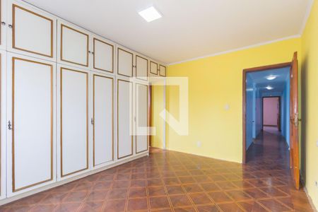 Suíte de casa à venda com 3 quartos, 210m² em Vila Bertioga, São Paulo
