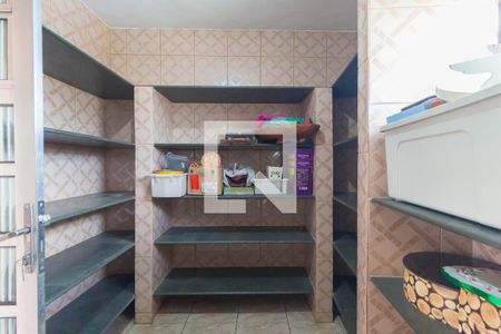 Despensa de casa à venda com 3 quartos, 210m² em Vila Bertioga, São Paulo