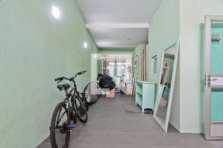 Garagem de casa à venda com 3 quartos, 400m² em Santana, São Paulo