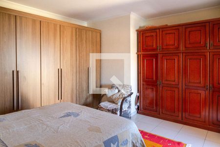 Suite de casa à venda com 3 quartos, 211m² em Vila Itapoan, Guarulhos