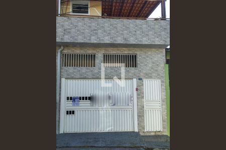 Fachada de casa à venda com 3 quartos, 211m² em Vila Itapoan, Guarulhos