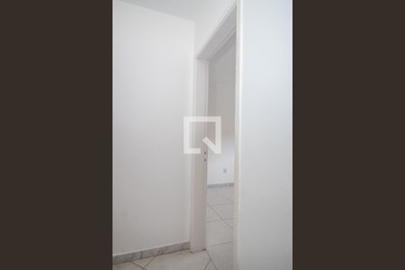Corredor de apartamento à venda com 2 quartos, 68m² em Cristal, Porto Alegre