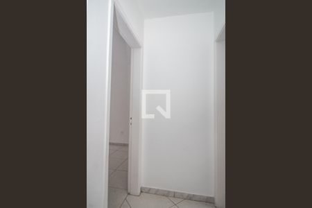 Corredor de apartamento à venda com 2 quartos, 68m² em Cristal, Porto Alegre