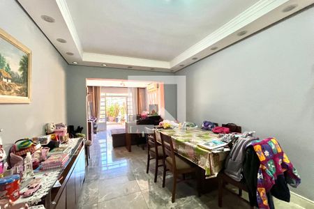 Sala de casa à venda com 4 quartos, 201m² em Jabaquara, São Paulo