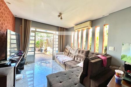 Sala de casa à venda com 4 quartos, 201m² em Jabaquara, São Paulo