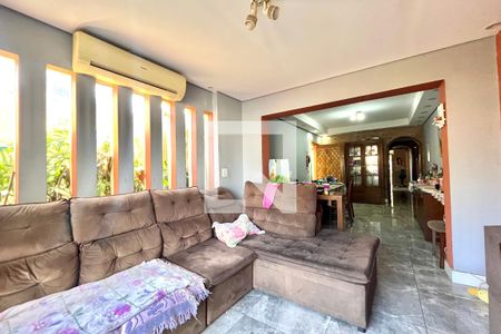 Sala de casa à venda com 4 quartos, 201m² em Jabaquara, São Paulo