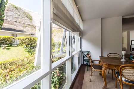 Sala de casa de condomínio à venda com 3 quartos, 485m² em Alphaville, Santana de Parnaíba