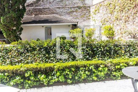 Vista da Sala de casa de condomínio à venda com 3 quartos, 485m² em Alphaville, Santana de Parnaíba