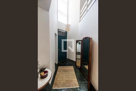 Hall de entrada de casa de condomínio à venda com 3 quartos, 485m² em Alphaville, Santana de Parnaíba