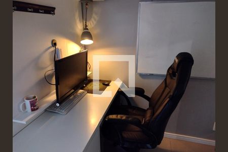 Quarto 2 de apartamento à venda com 2 quartos, 70m² em Estância Velha, Canoas