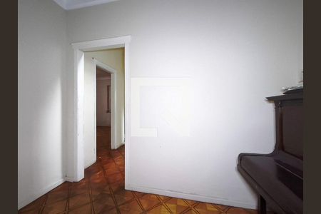 Sala de casa à venda com 4 quartos, 160m² em Tijuca, Rio de Janeiro