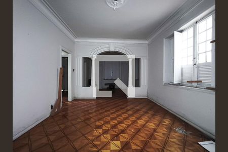 Sala de casa à venda com 4 quartos, 160m² em Tijuca, Rio de Janeiro