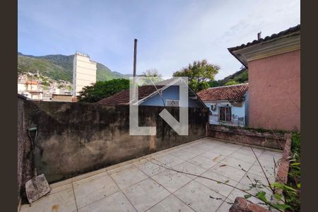 Casa à venda com 160m², 4 quartos e 4 vagasTerraço