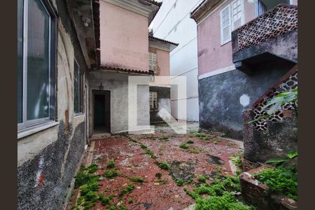 Casa à venda com 160m², 4 quartos e 4 vagasQuintal