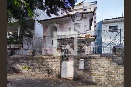 Casa à venda com 160m², 4 quartos e 4 vagasFachada