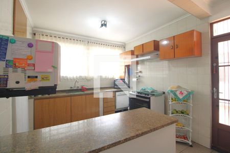 Cozinha  de casa à venda com 4 quartos, 134m² em Interlagos, São Paulo