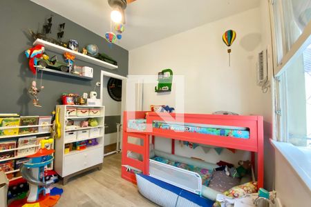 Quarto 1 de apartamento à venda com 2 quartos, 80m² em Copacabana, Rio de Janeiro