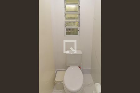 Lavabo de casa de condomínio à venda com 3 quartos, 88m² em Rio Branco, Canoas
