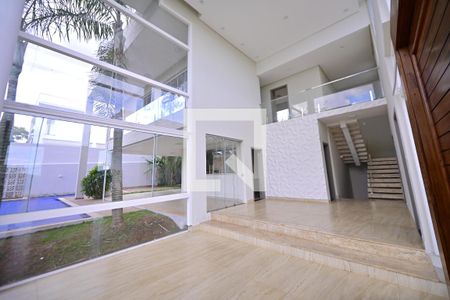 Sala de casa de condomínio para alugar com 3 quartos, 615m² em Alphaville Araguaia, Goiânia