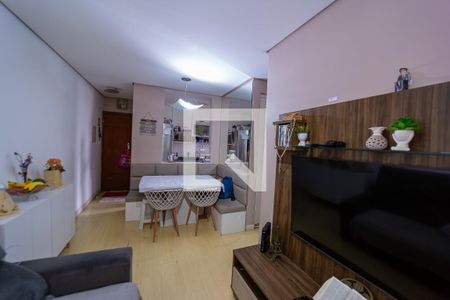 Sala de apartamento para alugar com 3 quartos, 56m² em Vila Araguaia, São Paulo