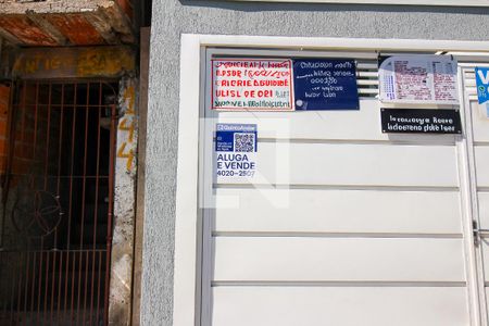 Fachada de casa à venda com 3 quartos, 120m² em Vila Olinda, São Paulo