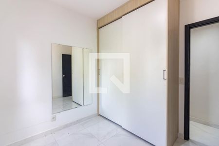 Quarto 1 de apartamento à venda com 2 quartos, 57m² em Umuarama, Osasco