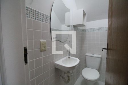 Lavabo de casa de condomínio para alugar com 3 quartos, 105m² em Pechincha, Rio de Janeiro