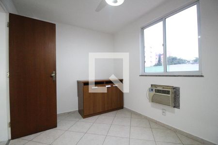 Quarto de casa de condomínio para alugar com 3 quartos, 105m² em Pechincha, Rio de Janeiro