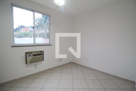 Quarto de casa de condomínio para alugar com 3 quartos, 105m² em Pechincha, Rio de Janeiro