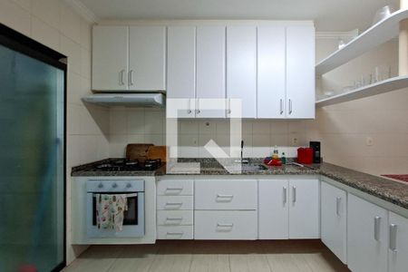 Cozinha de apartamento para alugar com 3 quartos, 140m² em Vila Tupi, Praia Grande
