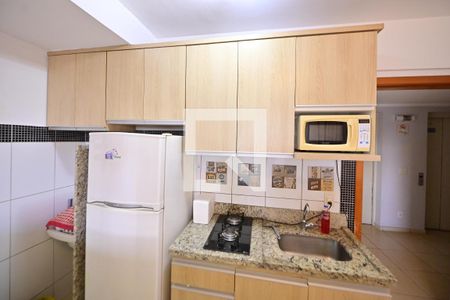 Cozinha de apartamento para alugar com 1 quarto, 30m² em Setor Leste Universitário, Goiânia