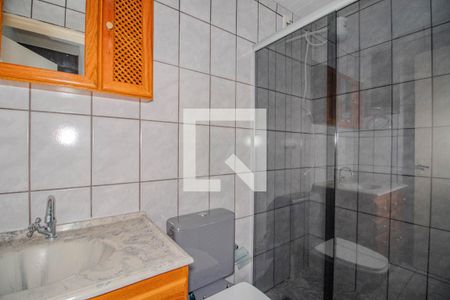 Banheiro da Suíte de apartamento à venda com 1 quarto, 40m² em Jardim Itu, Porto Alegre